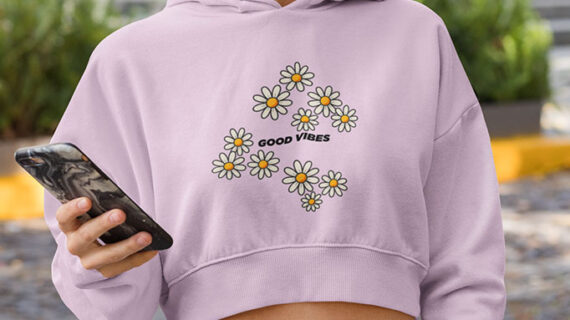Vibe Cropped Hoodie